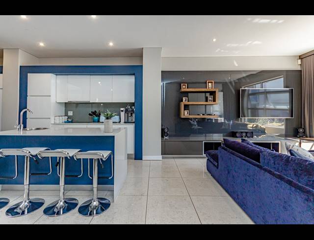 3 BEDROOM DUPLEX TO LET IN MELROSE